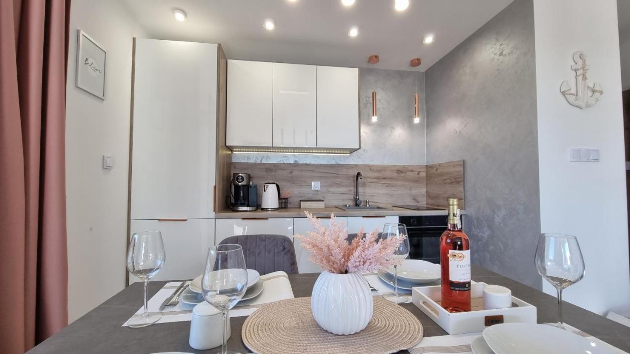 Апартаменты Apartament Perla Zachodu View & Spa Sagaris Дзивнув Экстерьер фото
