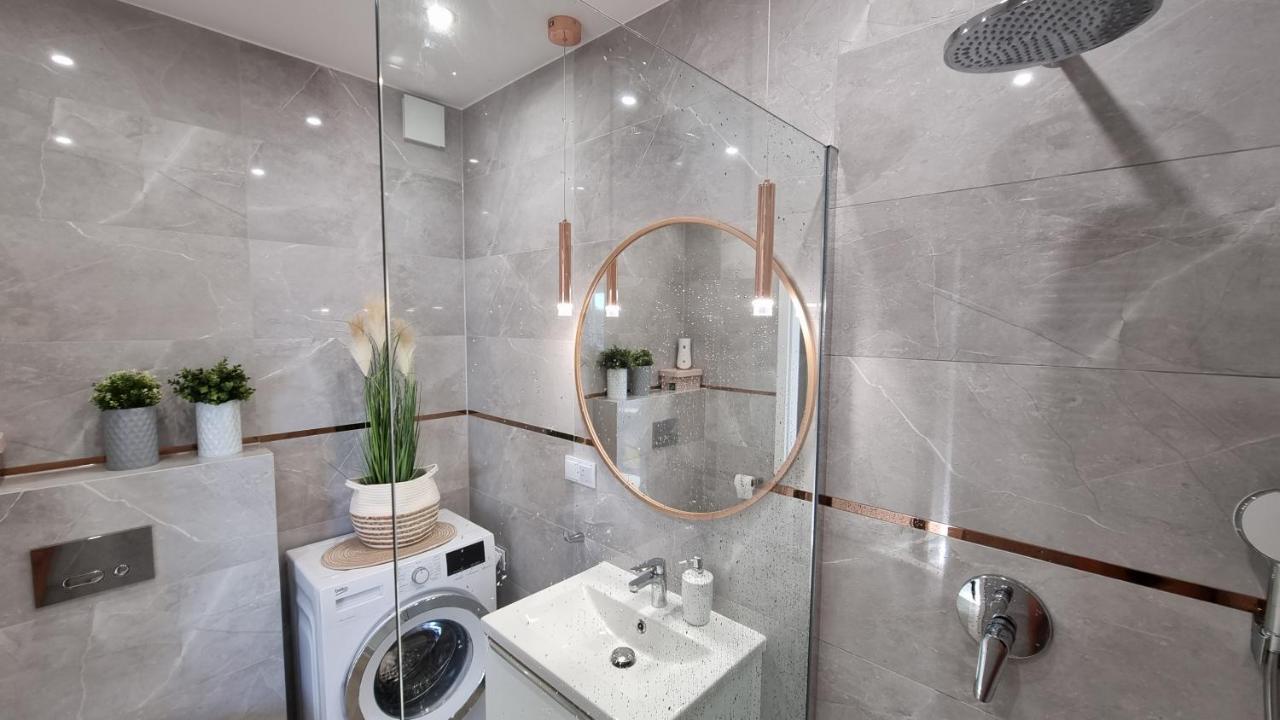 Апартаменты Apartament Perla Zachodu View & Spa Sagaris Дзивнув Экстерьер фото